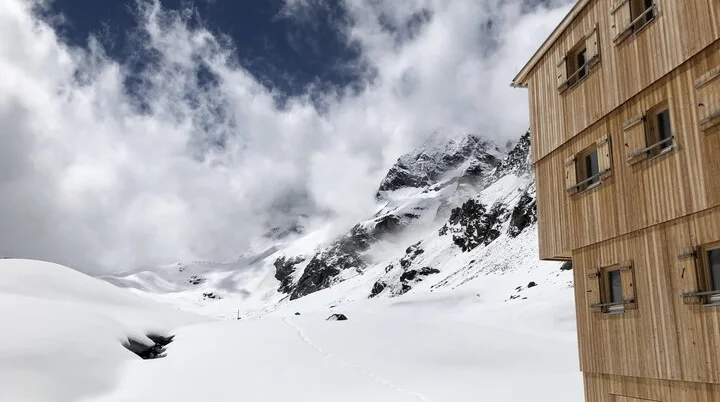 Hütte im Schnee | © Manuel Höllering Hütte im Schnee | © Manuel Höllering